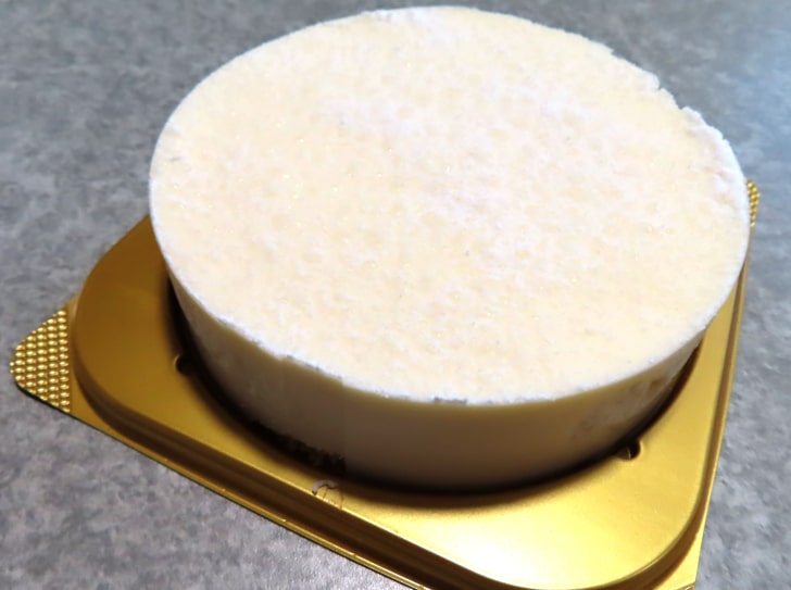 レアチーズケーキ ホール