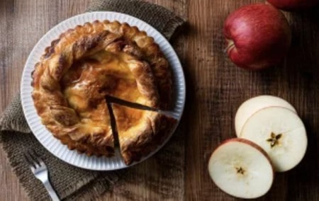 青森窯出しアップルパイ