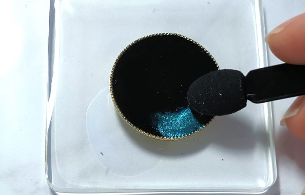 ネイルパウダー 塗布