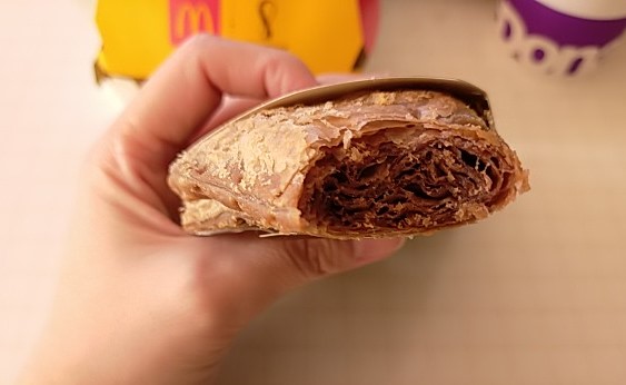 三角チョコパイ 中身