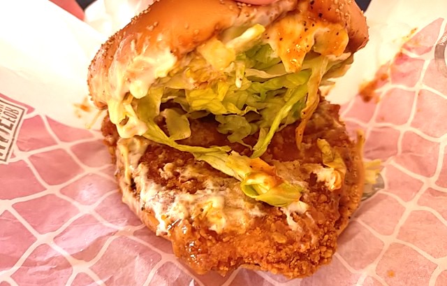 ケバブ風チキンバーガー 中身